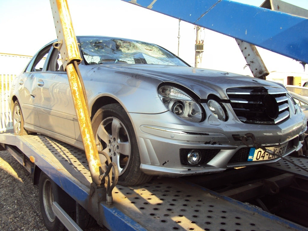 Dezmembram Mercedes E-Class 2006 - 2.7cdi
