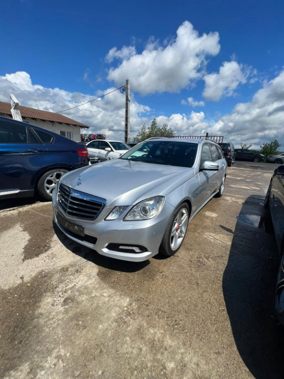 Dezmembram Mercedes E-class w212 break , motor 2.2 cdi ,euro 5