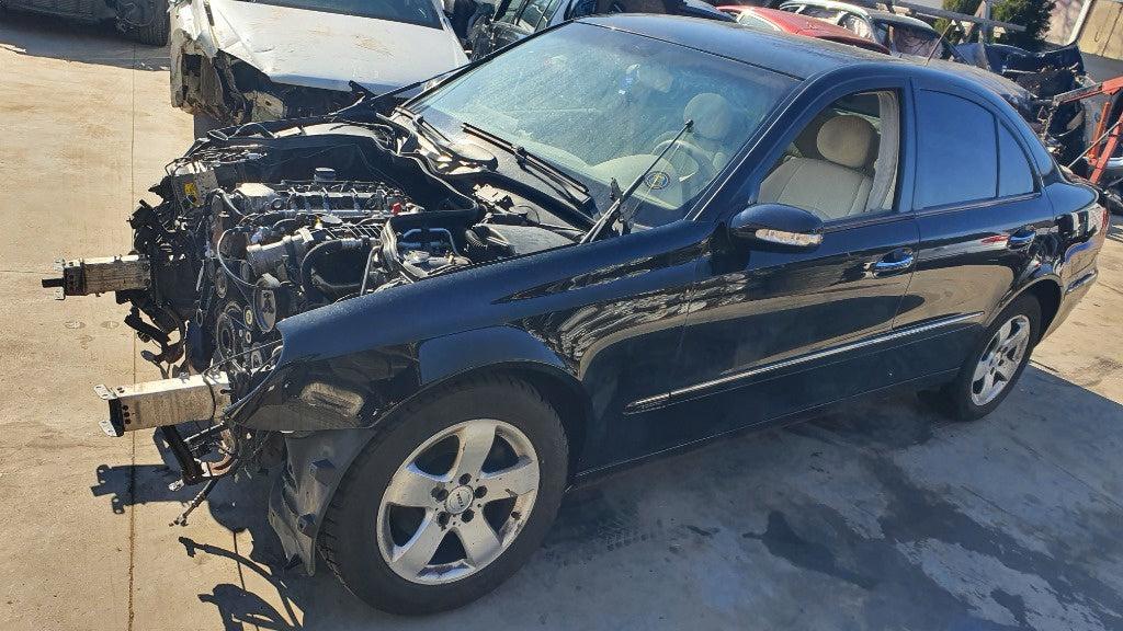 Dezmembram Mercedes E220 w211 2.2 an fabr 2005