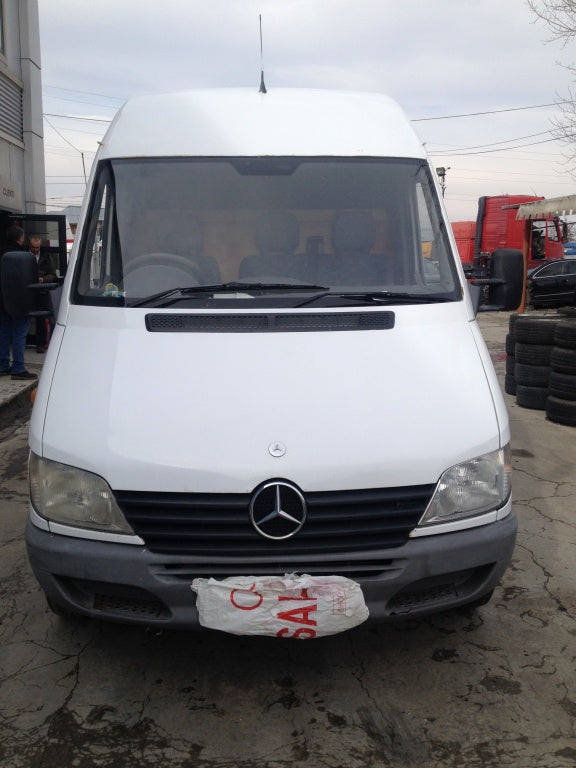 Dezmembram Mercedes Sprinter 2.2 CDI , fabr 2004