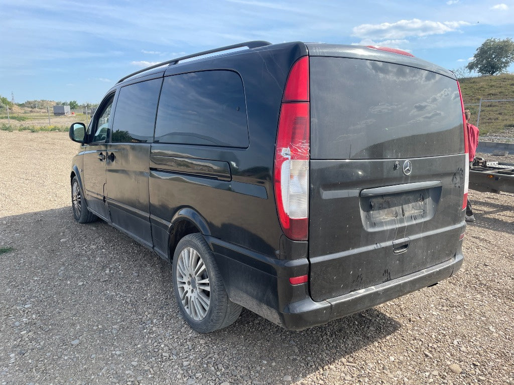 Dezmembram Mercedes Vito Bus w629 2.2 automata