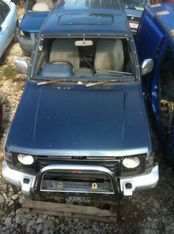 Dezmembram Mitsubishi Pajero 2 [1991 - 1997] Metal Top SUV 3-usi 2.5 TD AT (99 hp) (V3_W V2_W V4_W)