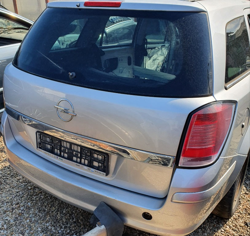 Dezmembram Opel Astra din 2005