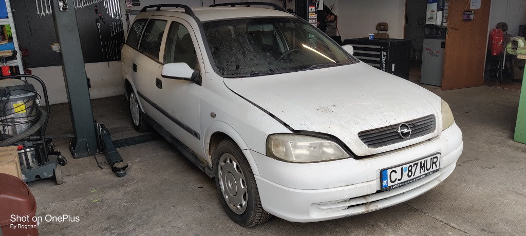Dezmembram Opel Astra G Variant