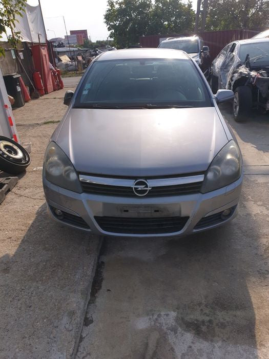 Dezmembram opel astra h 1.9 cdti 150 cp 6+1 viteze manual