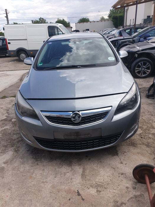 Dezmembram opel astra j 1.6 benzina 16 valve A16XER