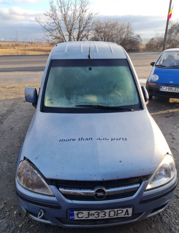Dezmembram Opel Combo 1.7 Diesel