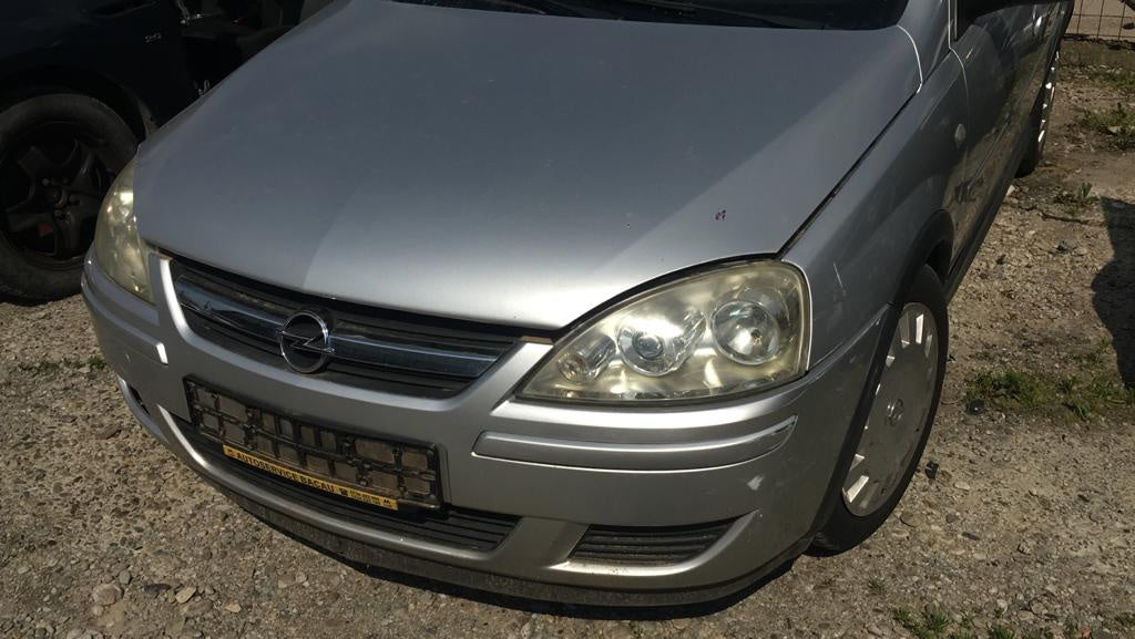 DEZMEMBRAM OPEL CORSA C 1.2 BENZINA COD MOTOR Z12XE CARSERO SECOND HAND