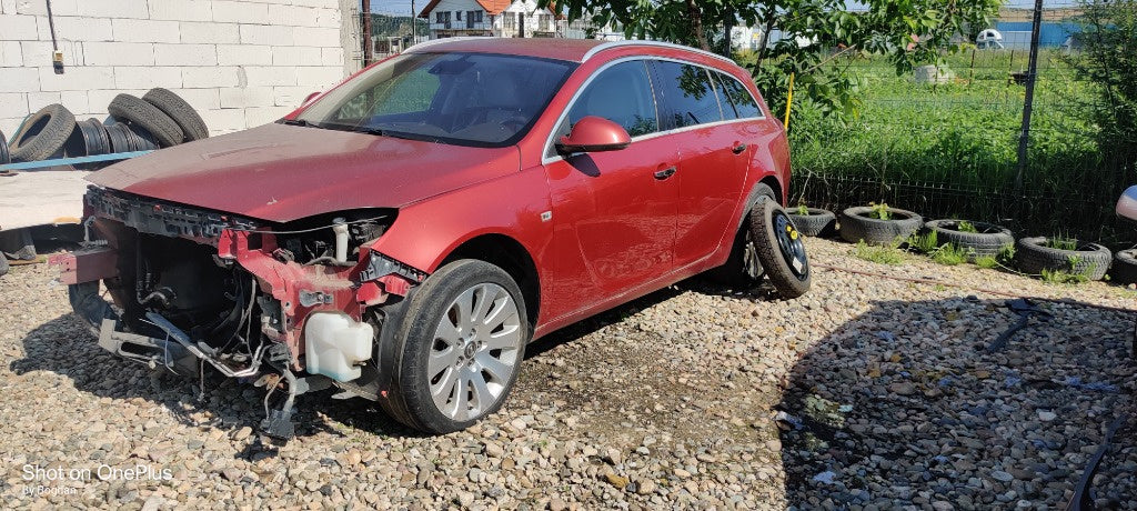 Dezmembram Opel Insignia A variant