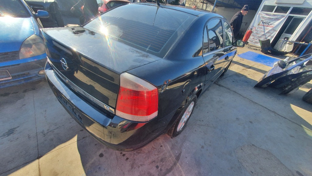 Dezmembram Opel Vectra C Z18XER Berlina an 2007