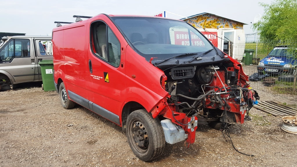 Dezmembram Opel Vivaro - 1.9CDTi - 2005