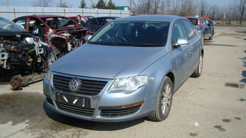 Dezmembram Passat B6 1.9 tdi cod motor BKC