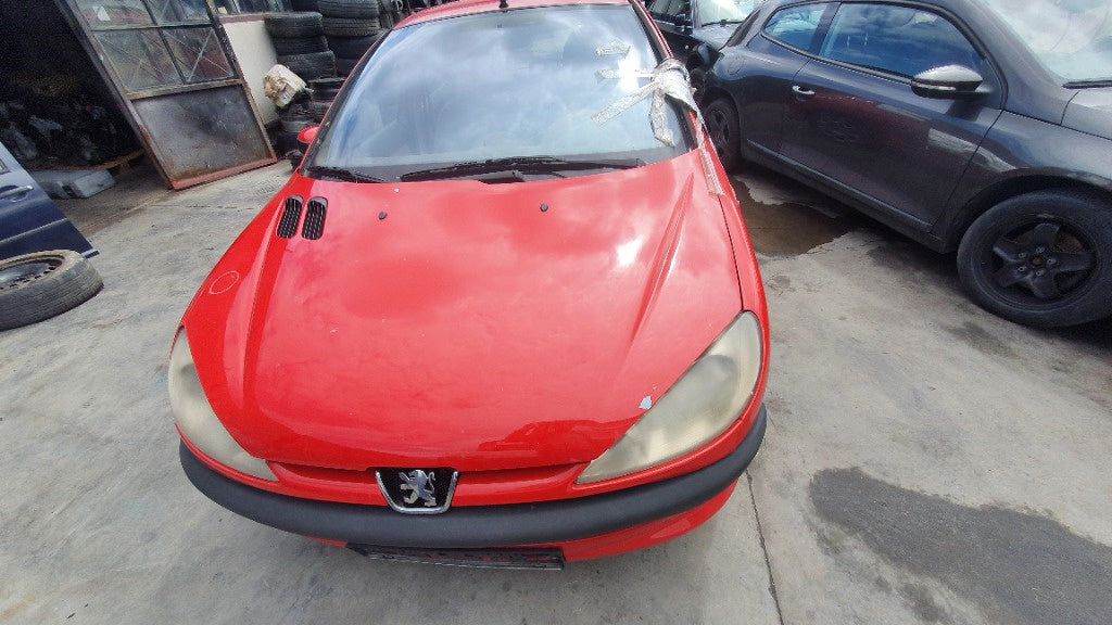 Dezmembram Peugeot 206 1.4 HDI