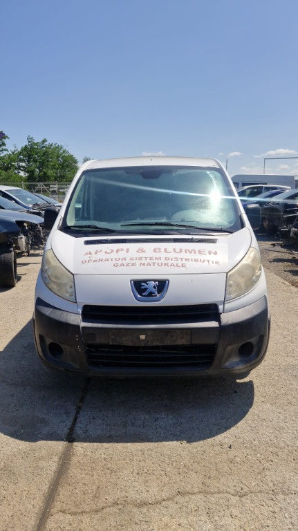 Dezmembram Peugeot Expert an 2009 [Generatie 2007-2012] motor 1.6 Hdi cod 9HU