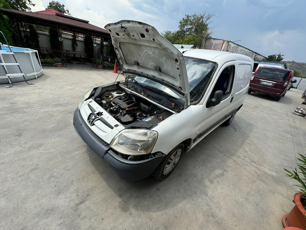 Dezmembram Peugeot Partner 1.9 WJY