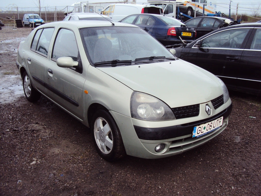 Dezmembram Renault Clio 2 - 2003 - 1.5dci - EURO 3