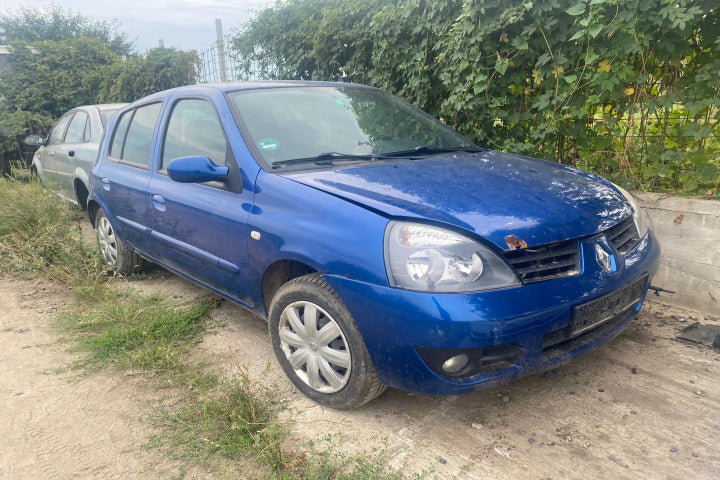 Dezmembram Renault Clio 2 [facelift] [2001 - 2005] Hatchback 5-usi 1.2 MT (75 hp)