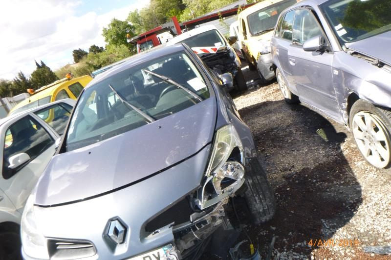 DEZMEMBRAM RENAULT CLIO 3 2008 1.5 DCI MOTOR DIESEL 174.000 KM CARSERO SECOND HAND
