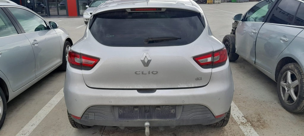 Dezmembram Renault Clio IV 1.5 dCi K9K 612 cod cutie JR5 335