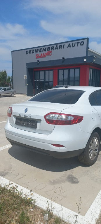 Dezmembram Renault Fluence 1.5 dCi K9K 837 cutie automata cod DC4 000