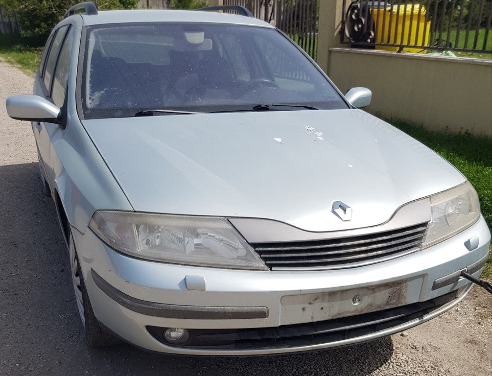 Dezmembram Renault Laguna din 2001