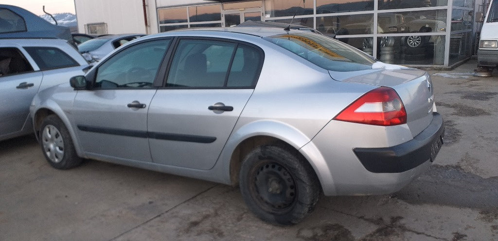 Dezmembram Renault Megane 2 sedan 1.5 DCI , an fabricatie 2005
