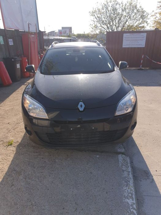 Dezmembram Renault megane 3 1.5 dci 110 cp cutie manuala 6+1 trepte