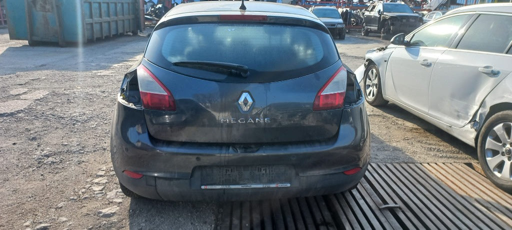 Dezmembram Renault Megane III 1.6 16V K4M 848 cod cutie JH3 183