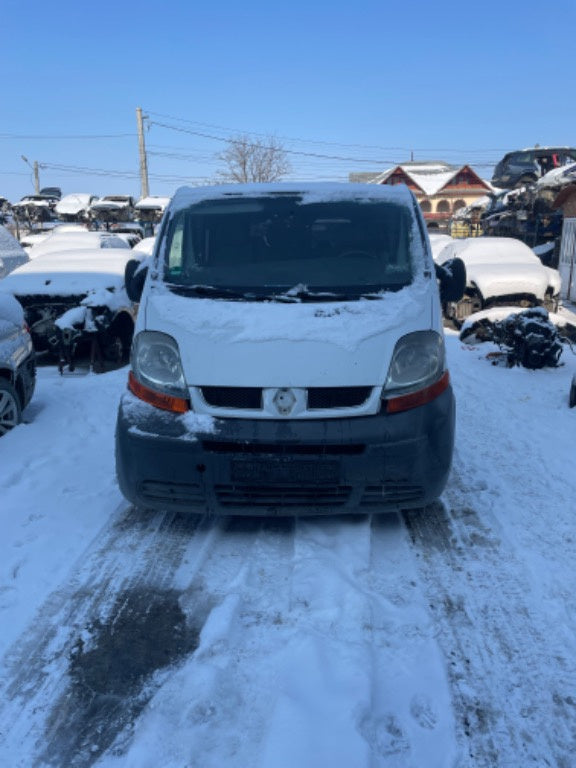 Dezmembram Renault Trafic