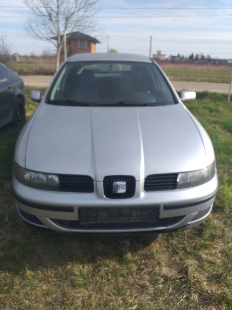 Dezmembram Seat Leon 1.4 B AXP, an fabricatie 2001