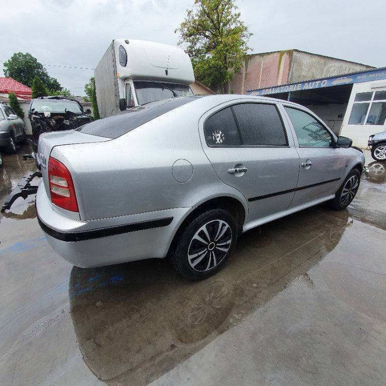 Dezmembram Skoda Octavia 1 1.4 16v BCA