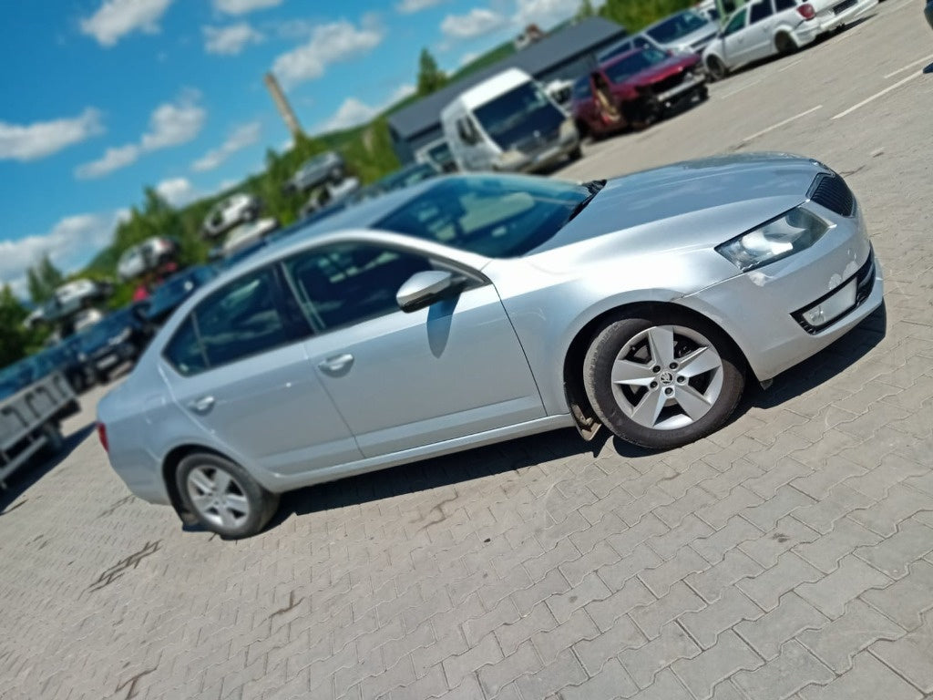 Dezmembram Skoda Octavia 2013 1.6 Diesel, cutie de viteze manuala
