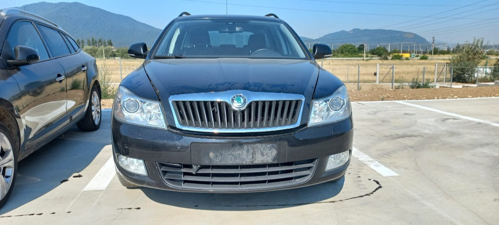Dezmembram Skoda Octavia II facelift 1.2 TSI CBZB cod cutie MLJ