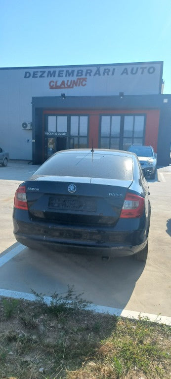 Dezmembram Skoda Rapid 1.6 TDI CXMA cod cutie QXR