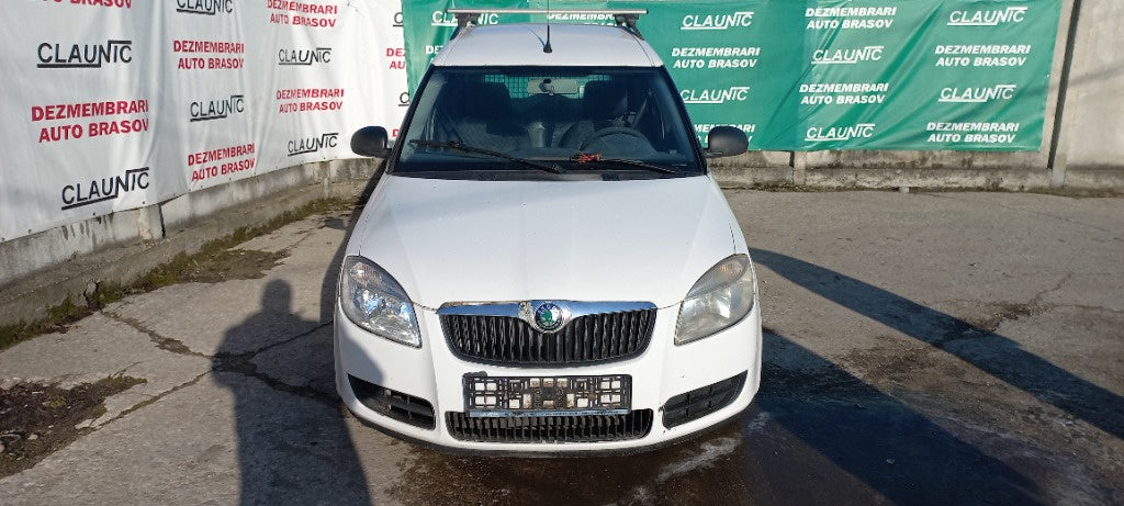 Dezmembram Skoda Roomster Praktik 1.2 BZG cod cutie JHM