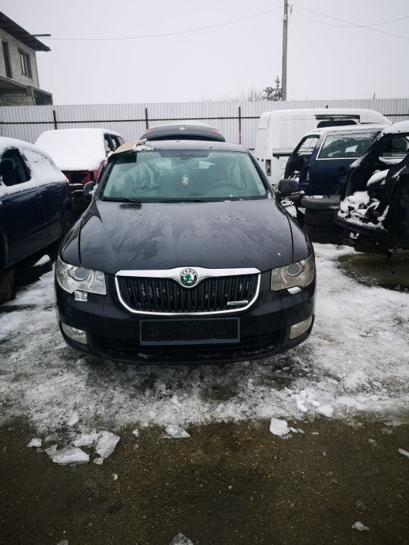 Dezmembram Skoda Superb 2.0 Tdi 4x4 DSG an 2011 motor CFF cutie DSG