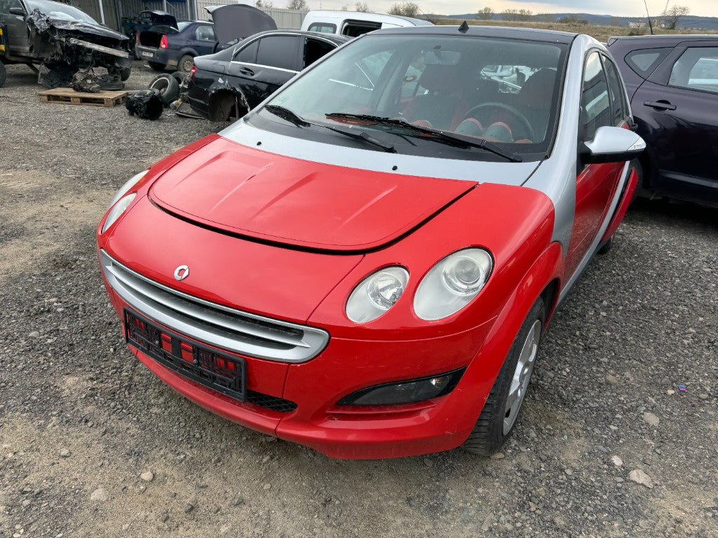 Dezmembram Smar Forfour 2005 1.1b