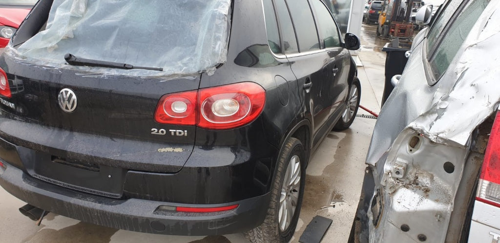 Dezmembram Tiguan 2.0 TDI an 2010