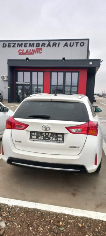 Dezmembram Toyota Auris 2.0 D 1AD-FTV