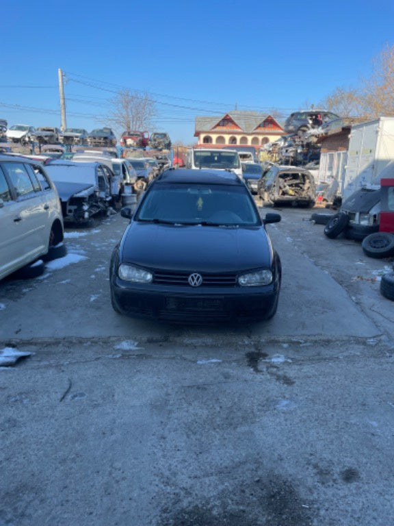 Dezmembram Volkswagen Golf 4 1,6 16v