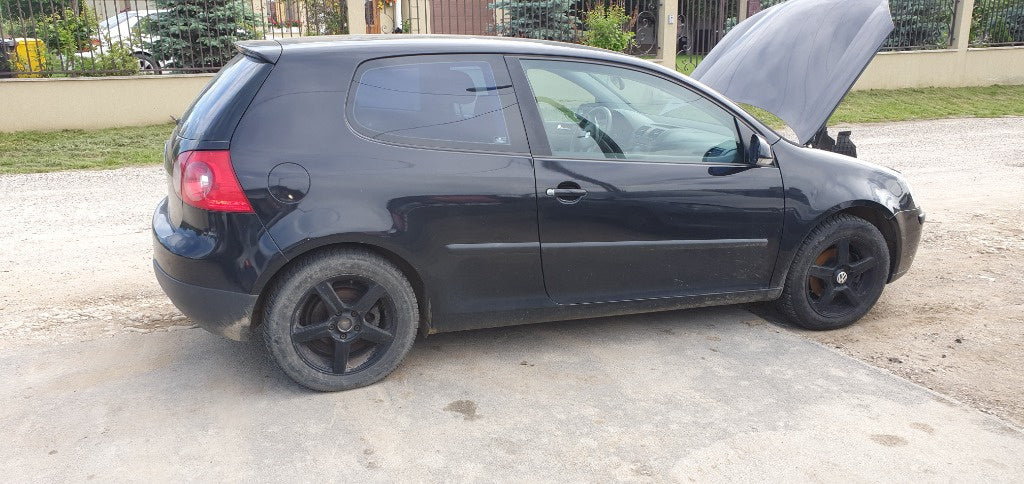 Dezmembram Volkswagen Golf 5 din 2006