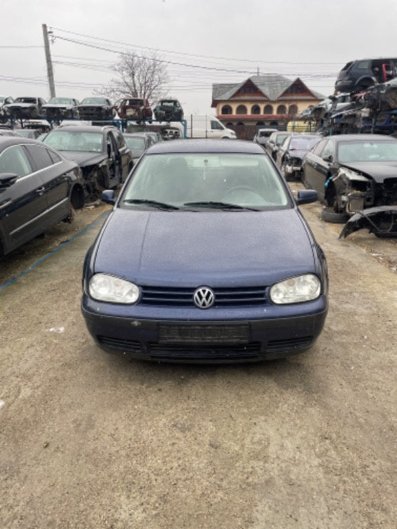Dezmembram Volkswagen Golf Mk4