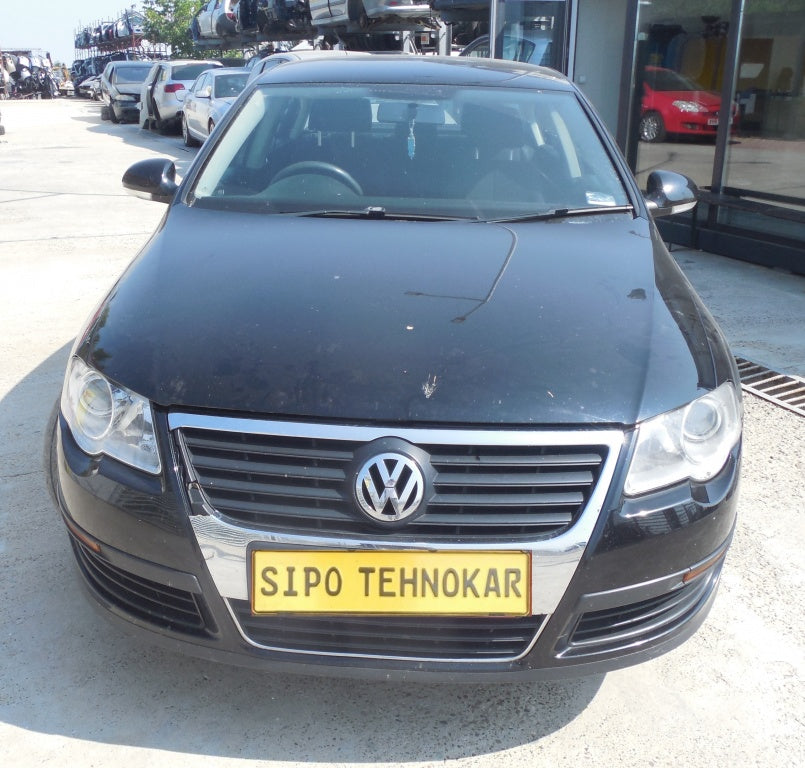 Dezmembram Volkswagen Passat, 1.9 TDI, Cod motor BXE, An 2006