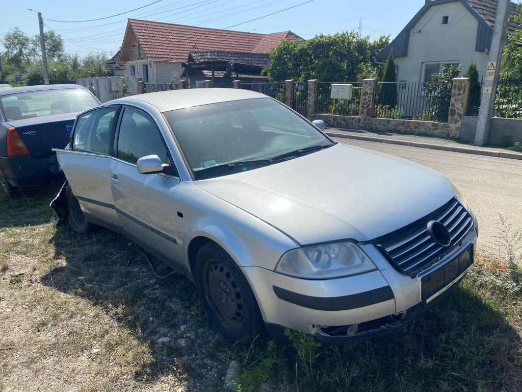Dezmembram Volkswagen Passat B5.5 Limuzină