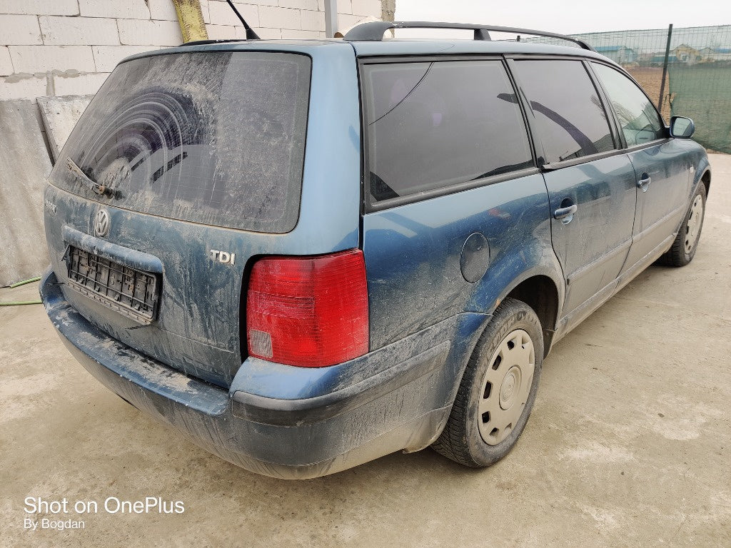 Dezmembram Volkswagen Passat B5 Variant