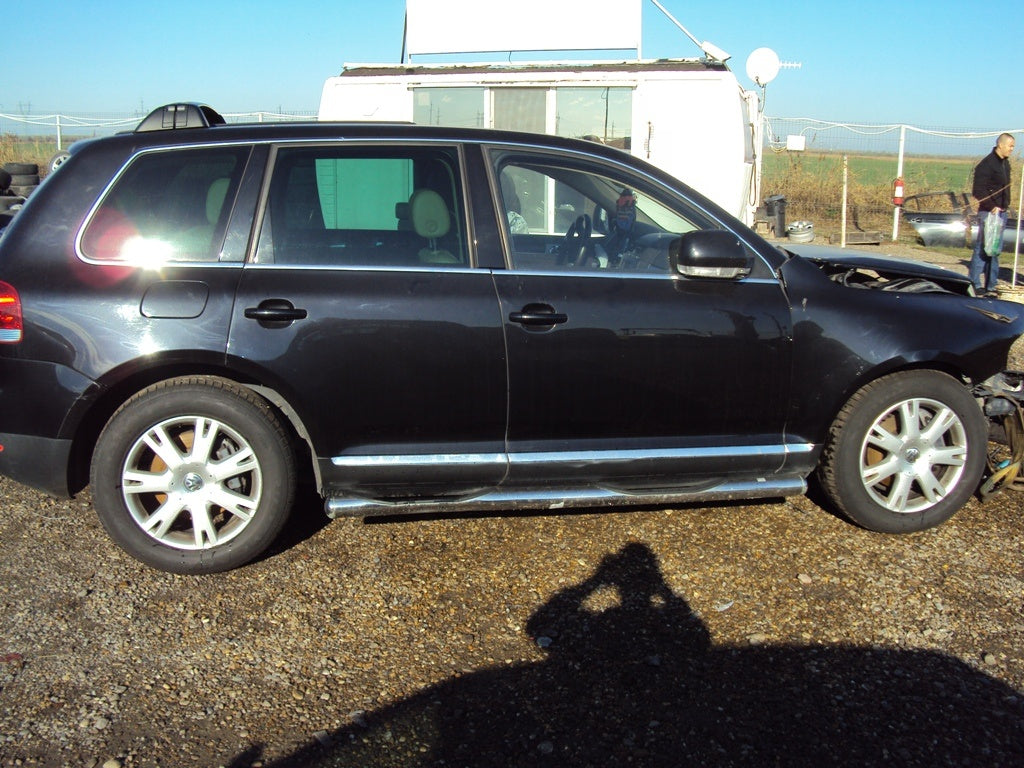Dezmembram Volkswagen Touareg - 2005 - 3.0D