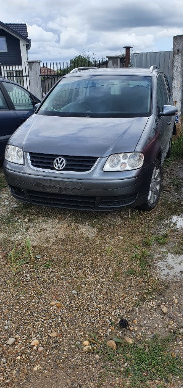 Dezmembram Volkswagen Touran din 2006