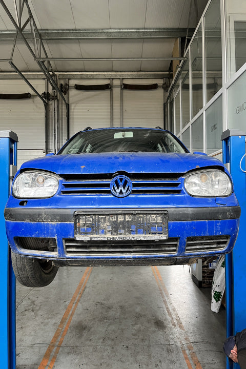 Dezmembram Volkswagen VW Golf 4 [1997 - 2006]