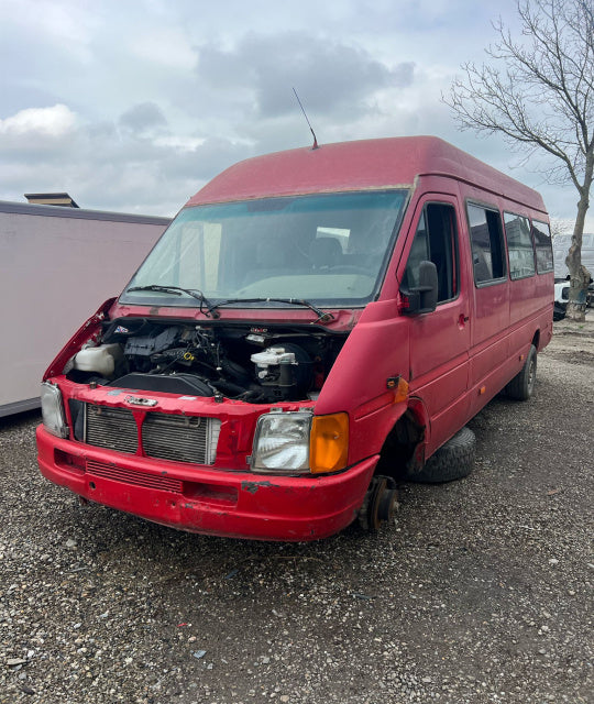 Dezmembram Volkswagen VW LT35 generatia 2 [1996 - 2006] Autoutilitara duba 5-usi 2.5 TDi MT (109 hp)