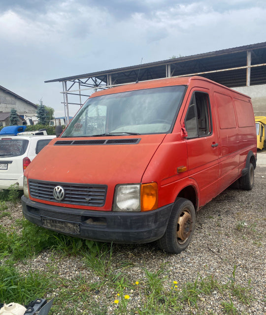 Dezmembram Volkswagen VW LT46 generatia 2 [1996 - 2006] Autoutilitara duba 5-usi 2.5 TDi MT (109 hp)